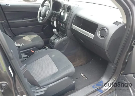 2016 Jeep Compass Sport z USA, uszkodzony, nr VIN 1C4NJCBA4GD611100